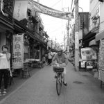東京 谷中 自転車 人物